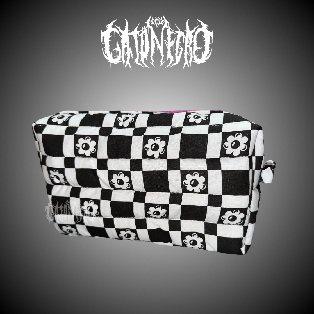 Checkered Flowers quilted box bag