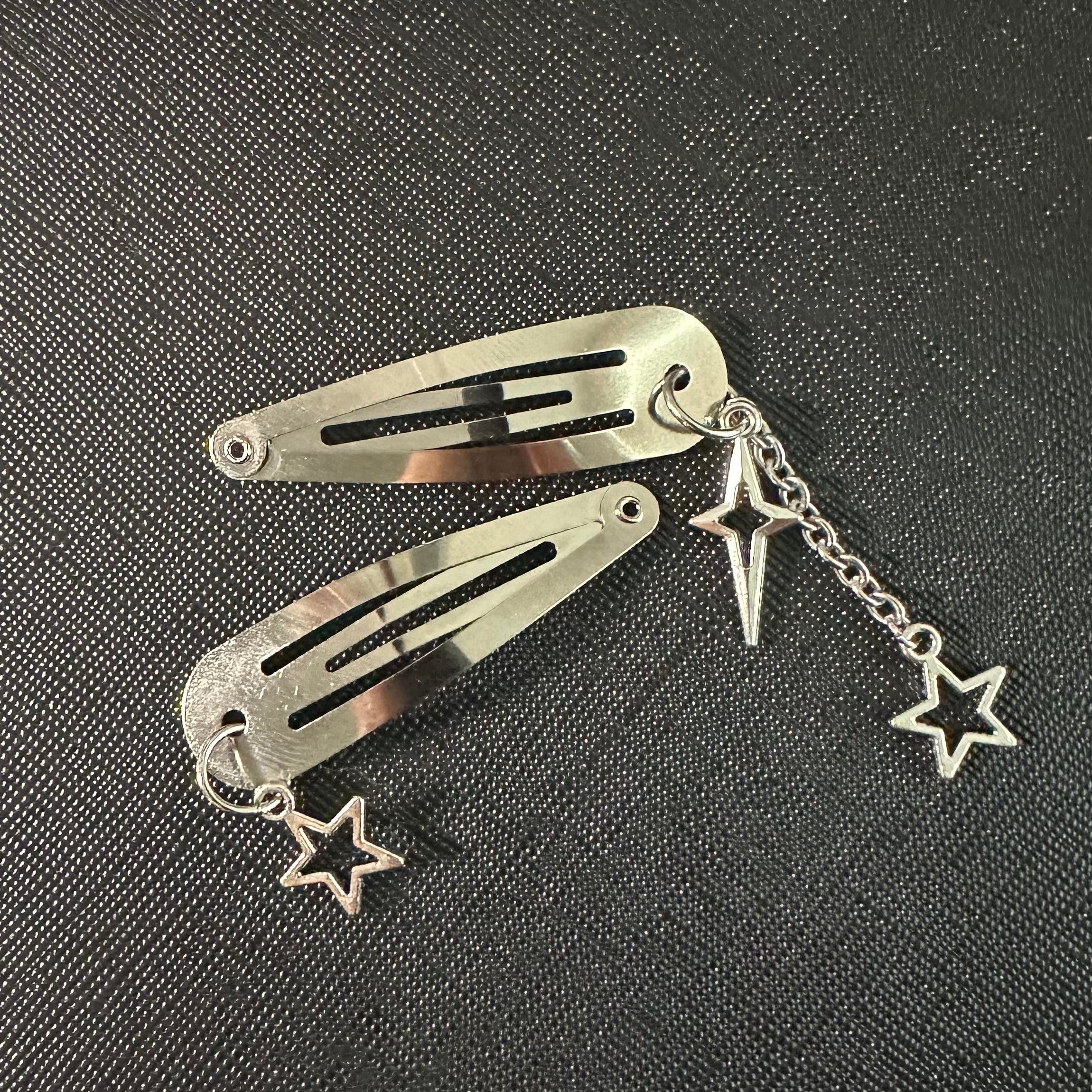 Shooting star dangle clip