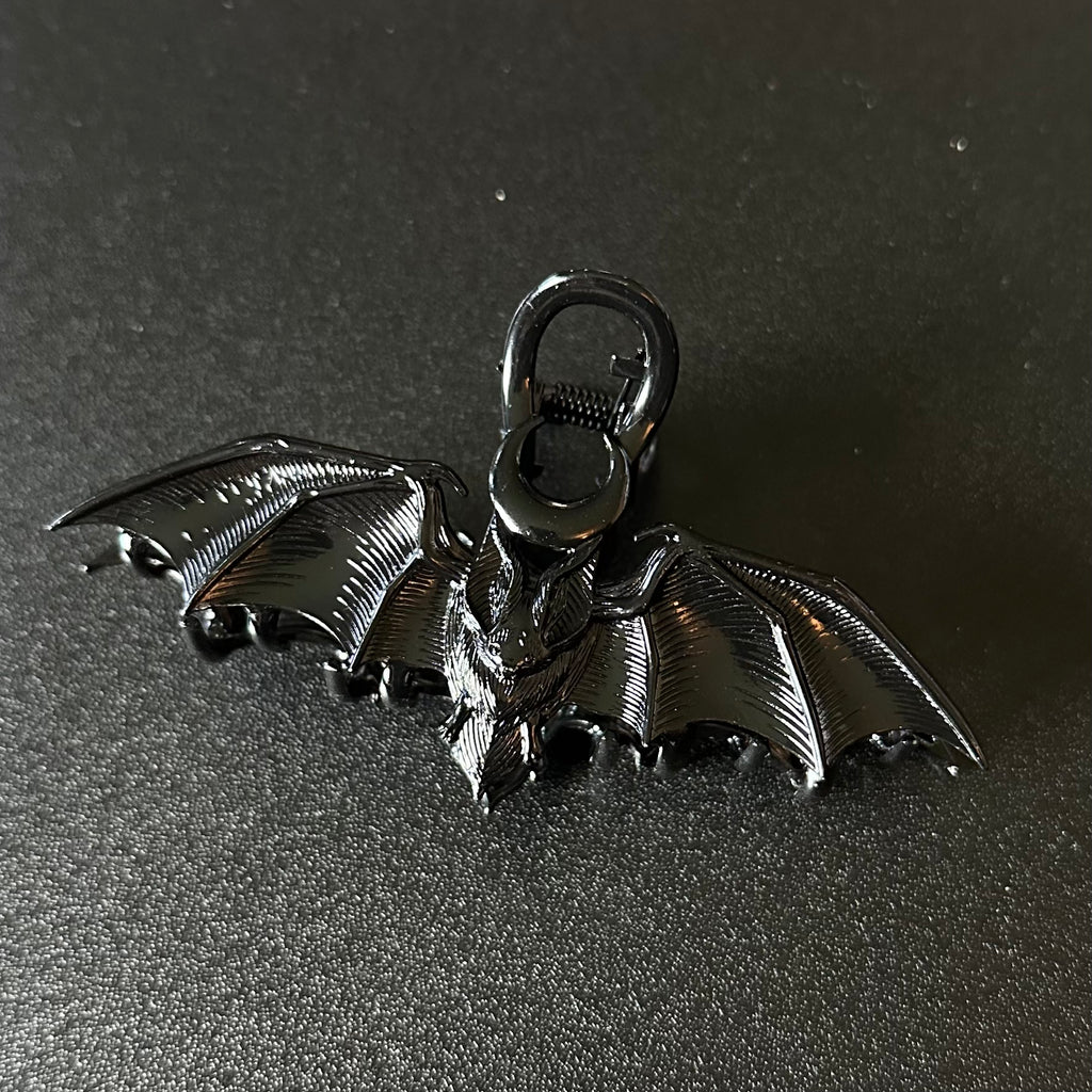 Metal Bat claw