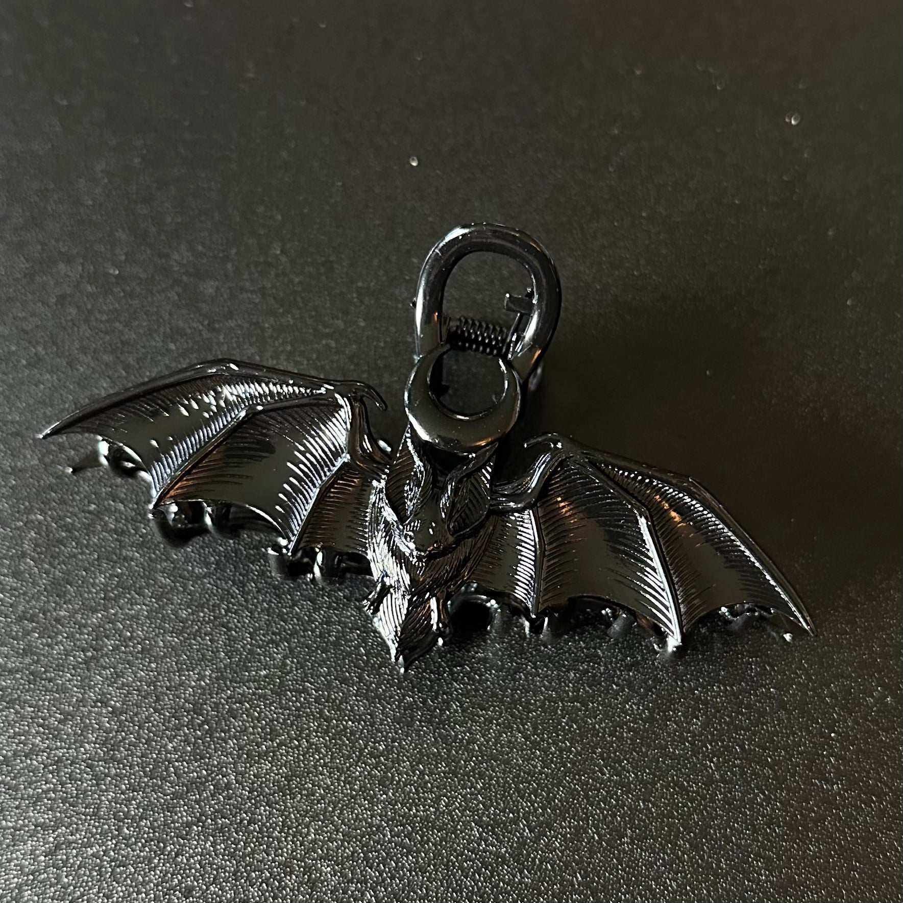 Metal Bat claw