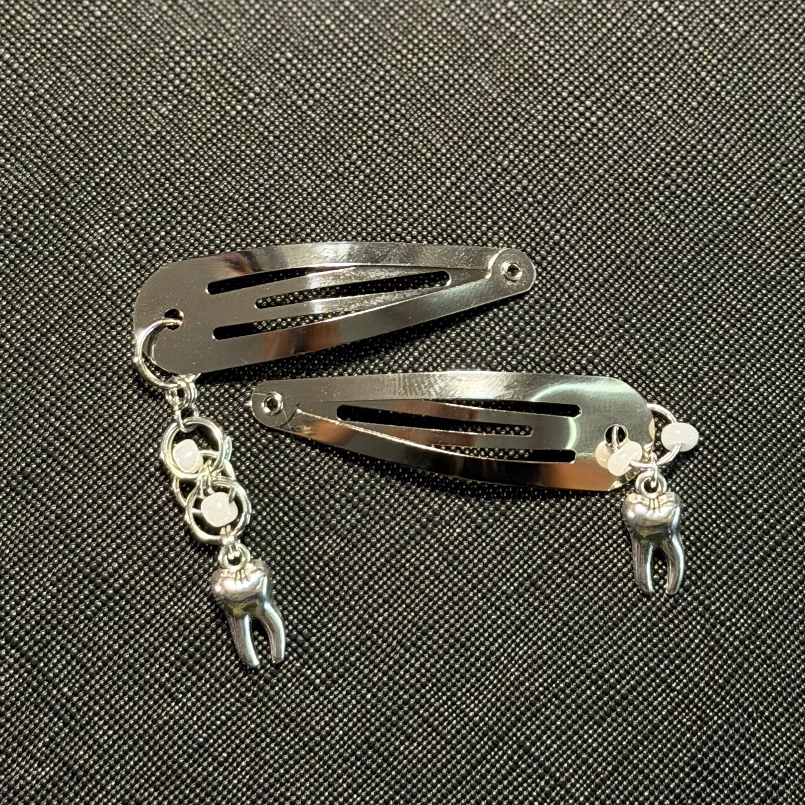 Chainmail teeth clips