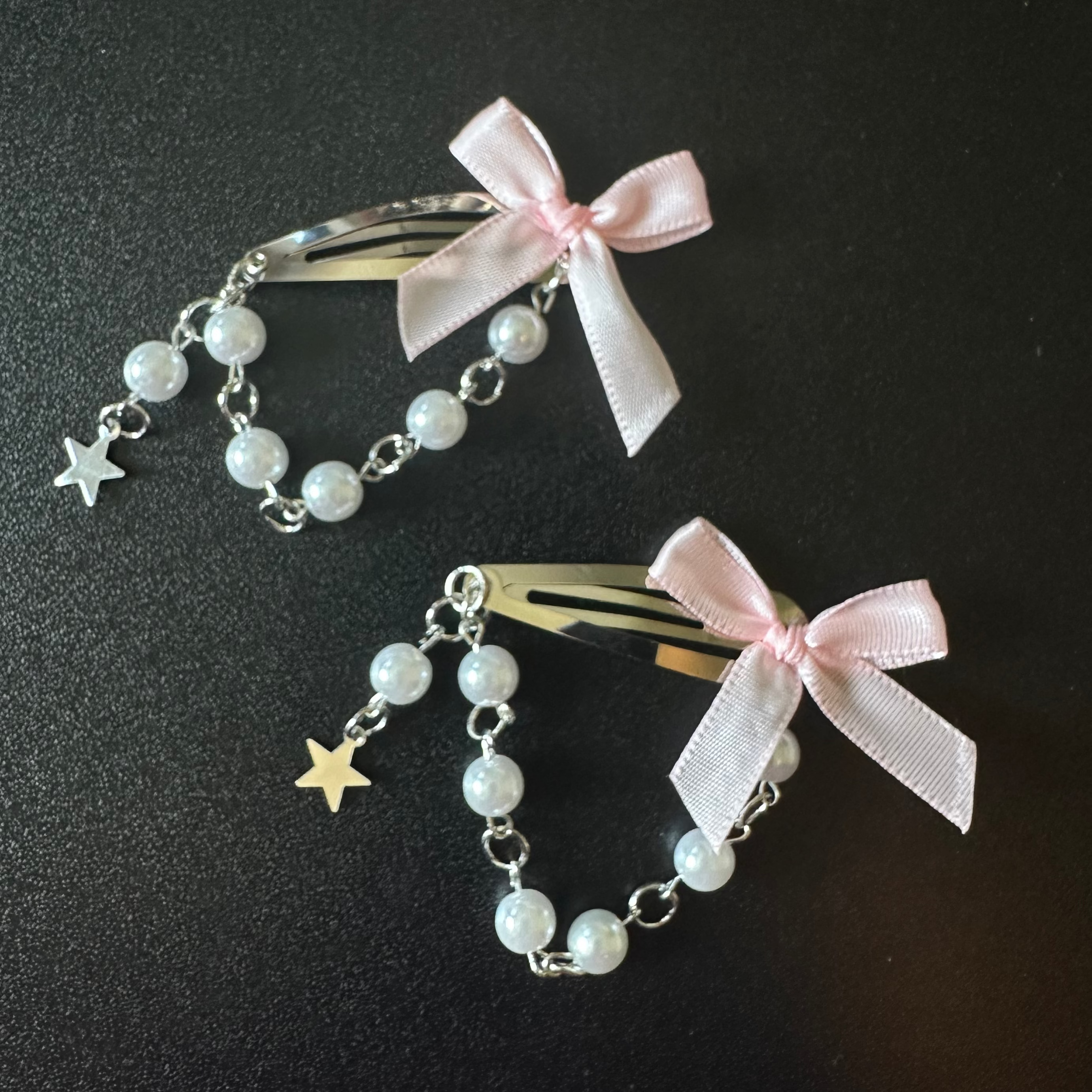 Pearl bow dangle clips