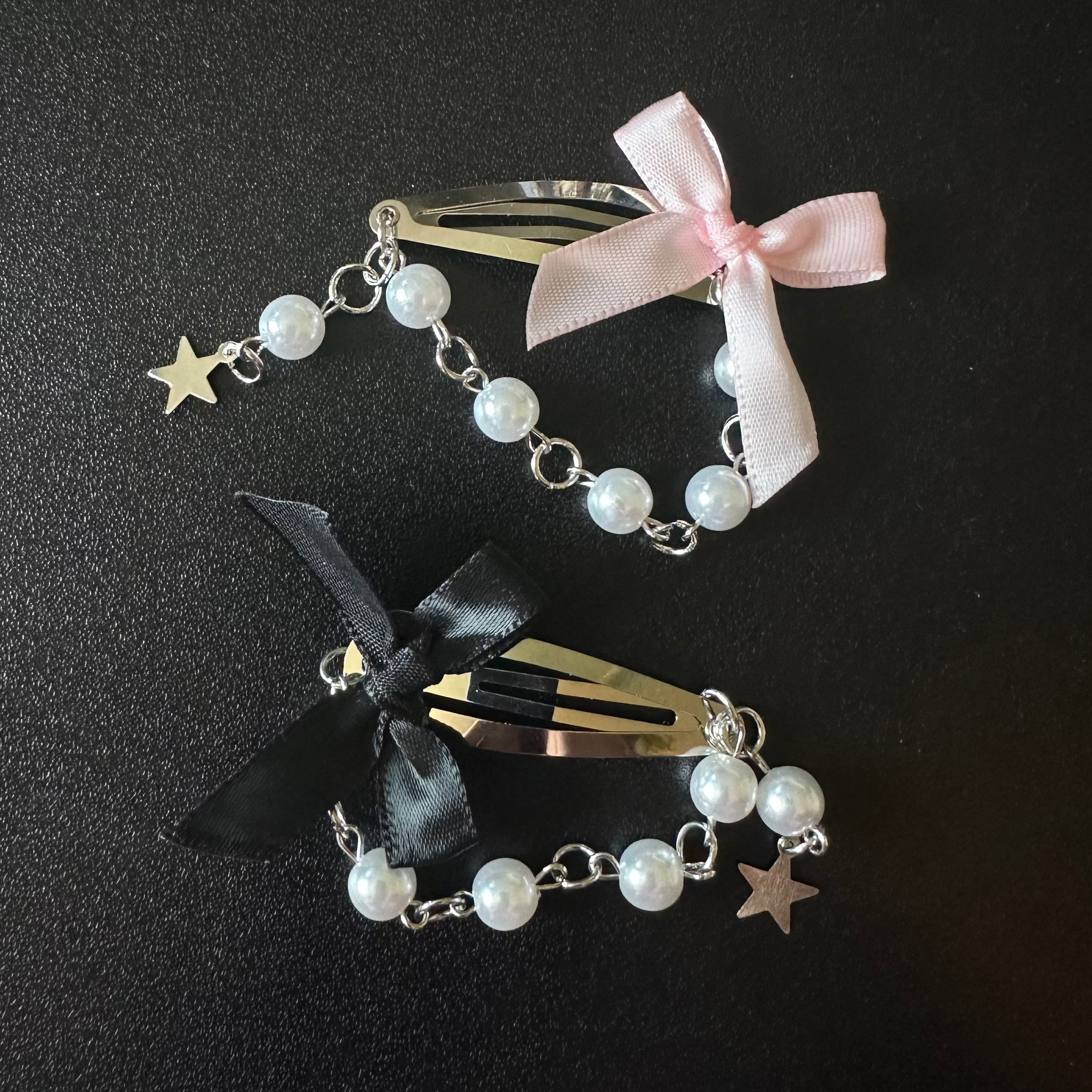 Pearl bow dangle clips