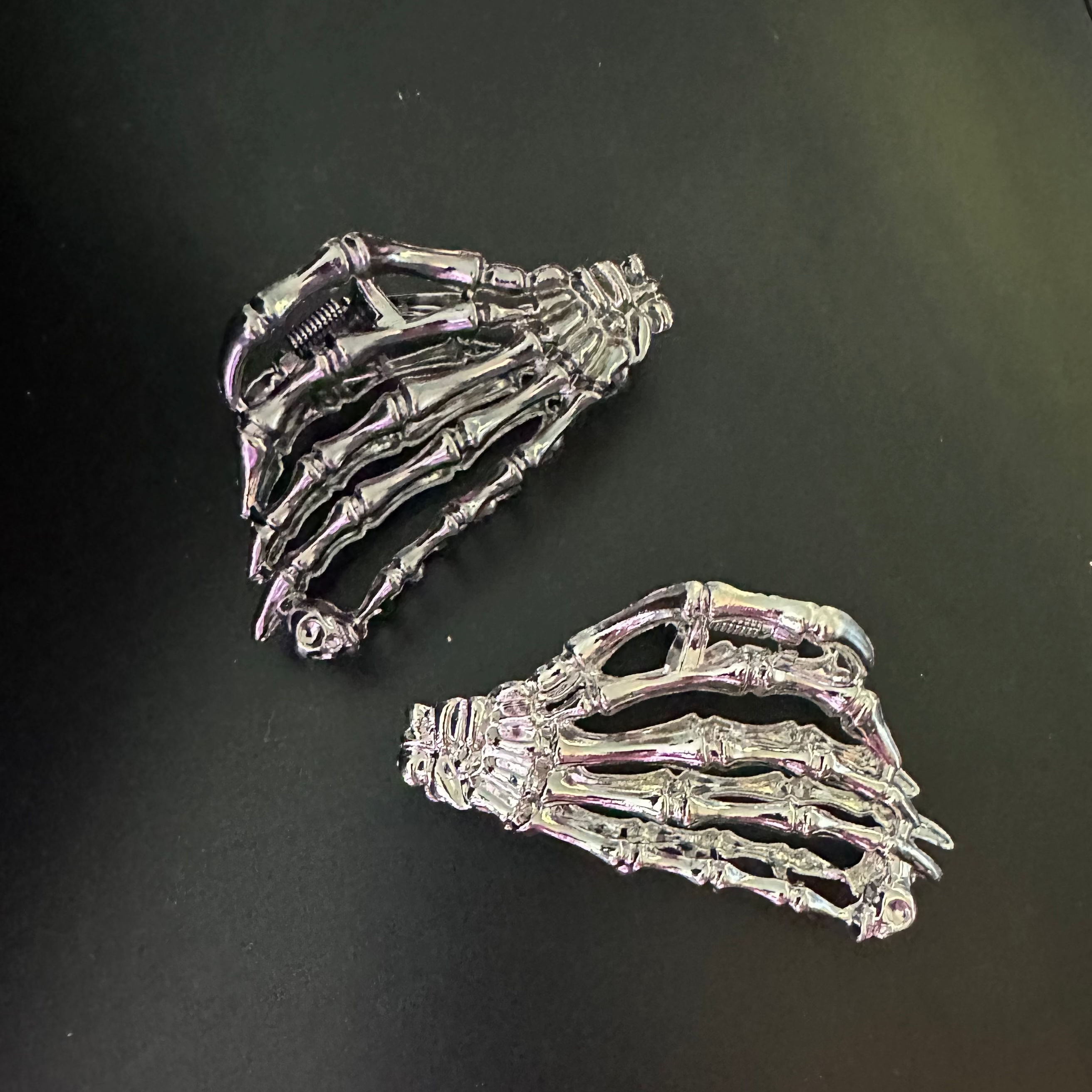 La mano hair claw