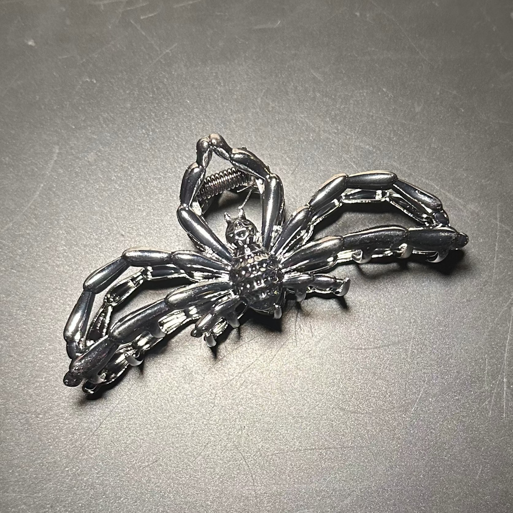 Sand spider claw