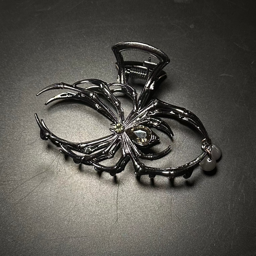 Sparkle spider claw