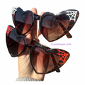 Tortoiseshell heart sunnies.